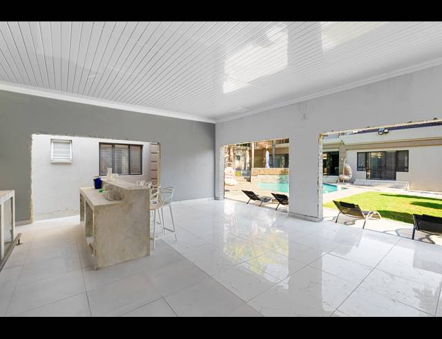 5 BEDROOM HOUSE FOR SALE IN FOURWAYS GARDENS